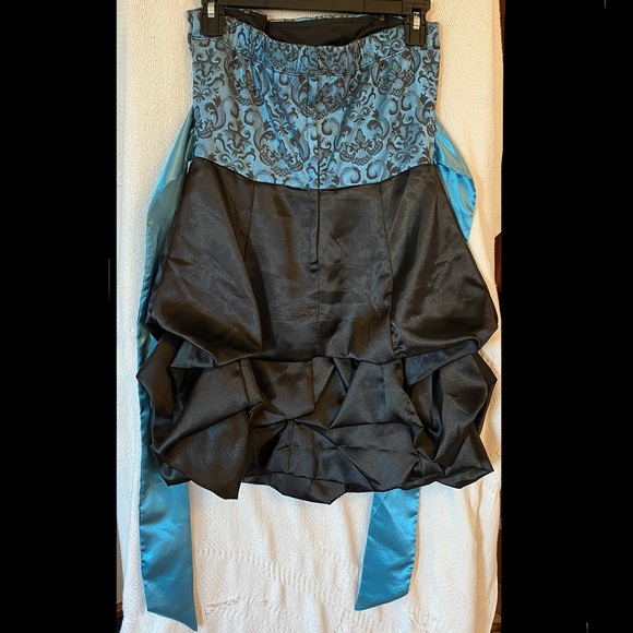 Speechless, 7, blue and black strapless dress - Picture 2 of 7